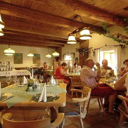 Biedermeier Hof 3* Schärding