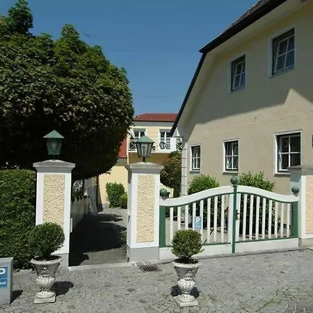 Biedermeier Hof 3* Schärding