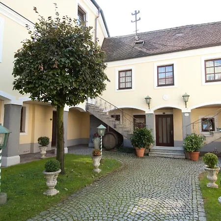 Biedermeier Hof 3* Schärding