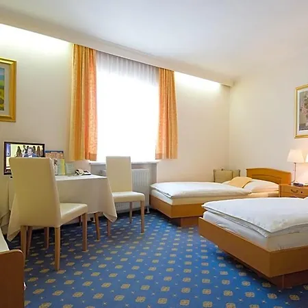 Hotel Biedermeier Hof