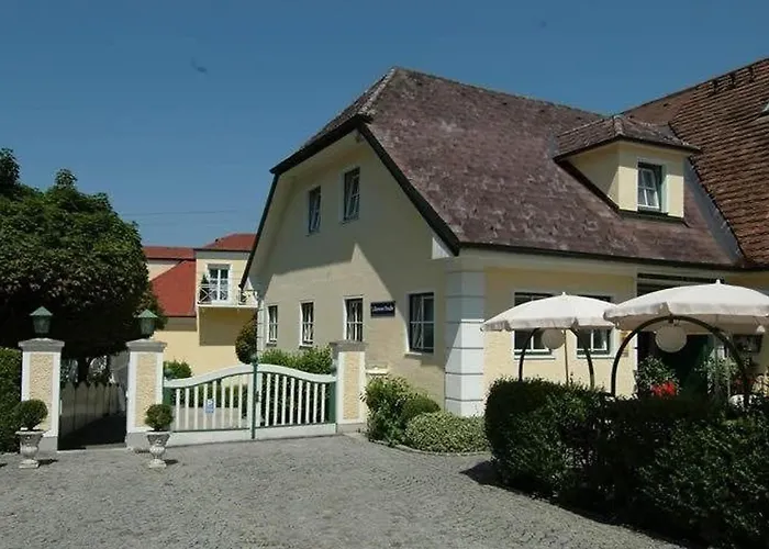 Biedermeier Hof Ξενοδοχείο