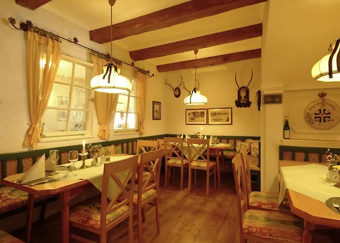 Biedermeier Hof Шердинг