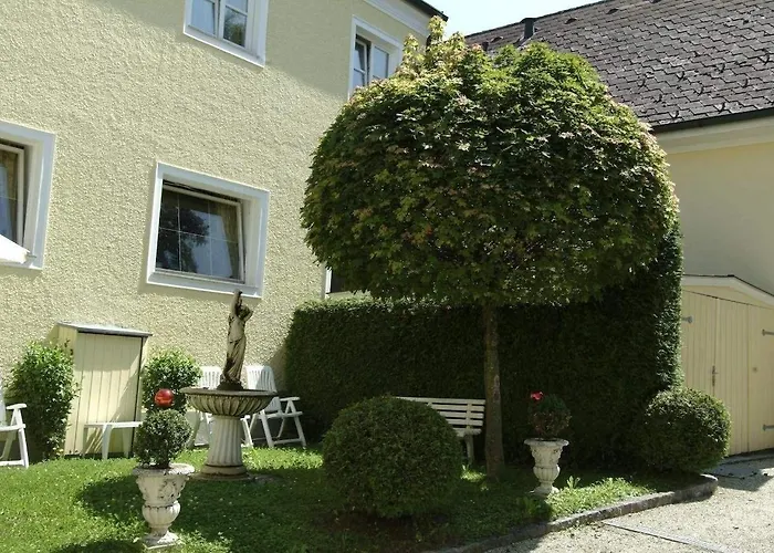 비더마이어 호프 호텔 셰르딩